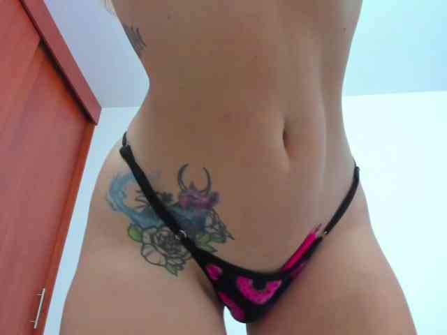 LunaGomez webcam