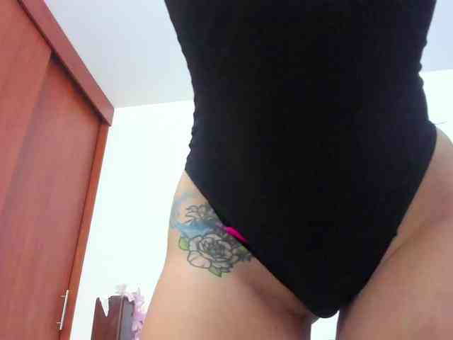 LunaGomez webcam