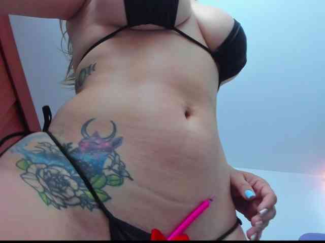 LunaGomez webcam