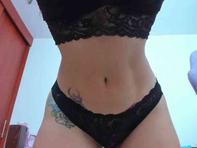 LunaGomez webcam