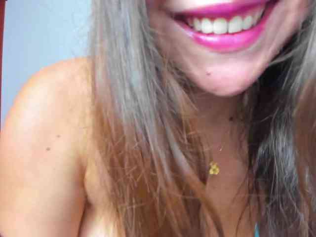 LunaGomez webcam