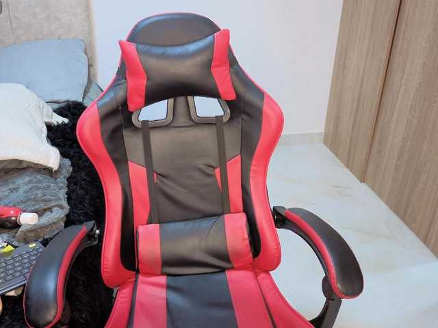 MaloryTay11 live cam on BongaCams