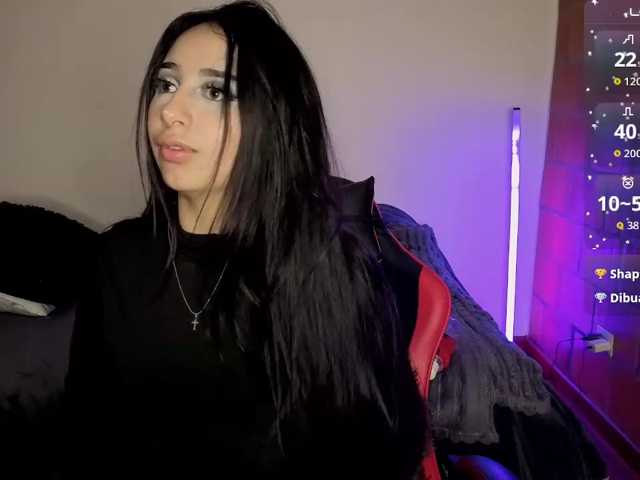 MaloryTay11 live cam on BongaCams