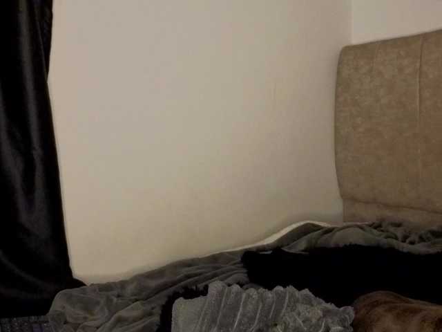 MaloryTay11 live cam on BongaCams