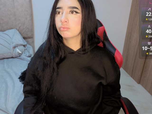 MaloryTay11 live cam on BongaCams
