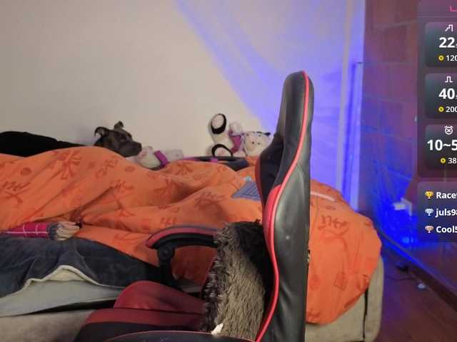 MaloryTay11 live cam on BongaCams