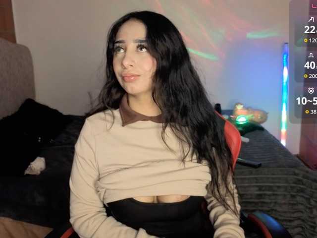 MaloryTay11 live cam on BongaCams