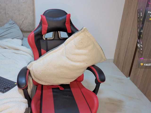 MaloryTay11 live cam on BongaCams