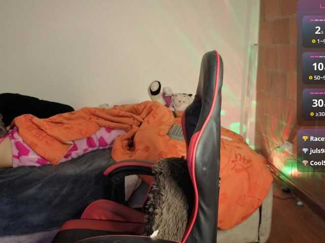 MaloryTay11 — live female cam