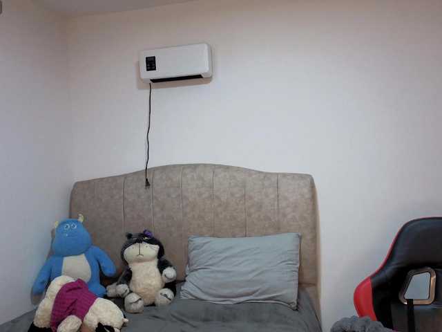 MaloryTay11 live cam on BongaCams