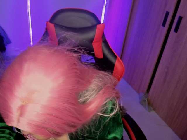 MaloryTay11 live cam on BongaCams