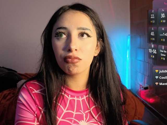 MaloryTay11 live cam on BongaCams