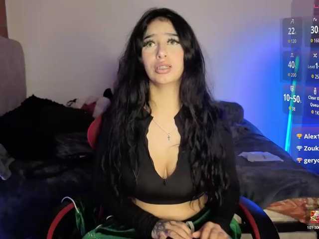 MaloryTay11 live cam on BongaCams