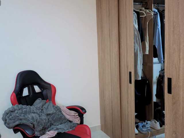 MaloryTay11 live cam on BongaCams