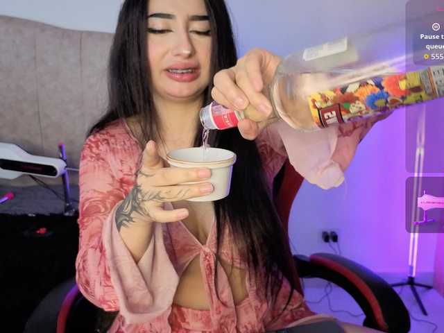 MaloryTay11 live cam on BongaCams