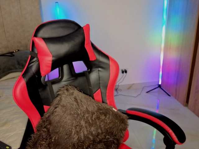 MaloryTay11 live cam on BongaCams