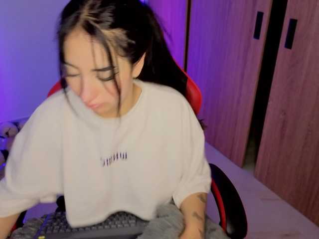 MaloryTay11 live cam