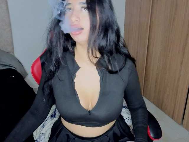 MaloryTay11 live cam on BongaCams