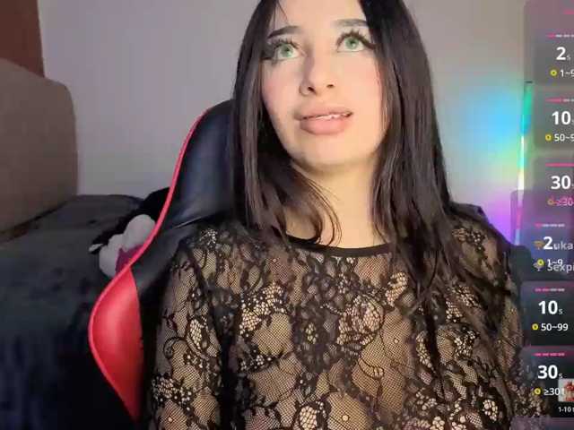 MaloryTay11 live cam on BongaCams