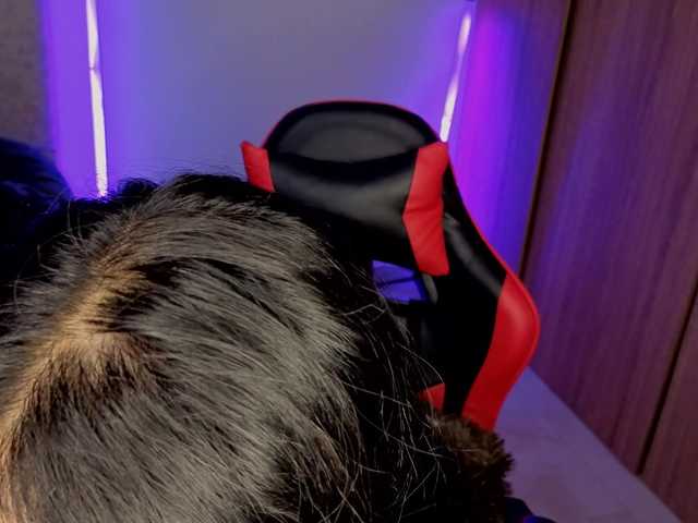 MaloryTay11 live cam on BongaCams