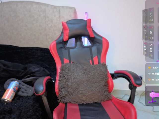 MaloryTay11 live cam on BongaCams