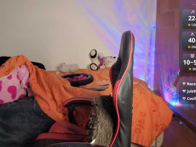 MaloryTay11 — live female cam