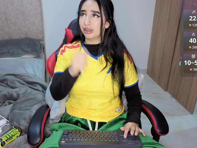 MaloryTay11 live cam on BongaCams