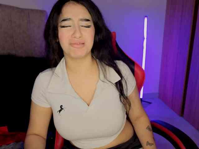 MaloryTay11 webcam
