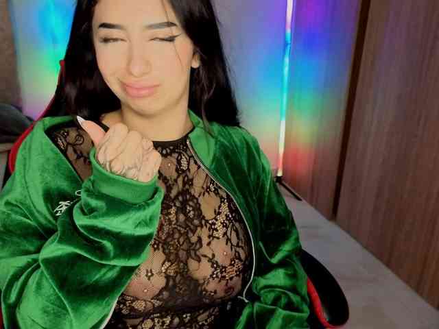 MaloryTay11 webcam