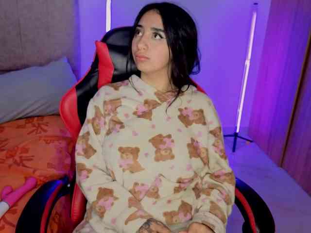 MaloryTay11 webcam