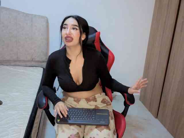 MaloryTay11 webcam
