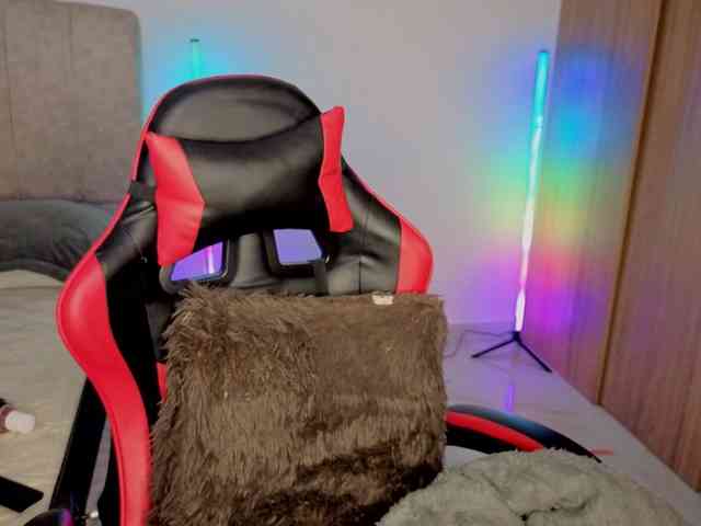 MaloryTay11 webcam