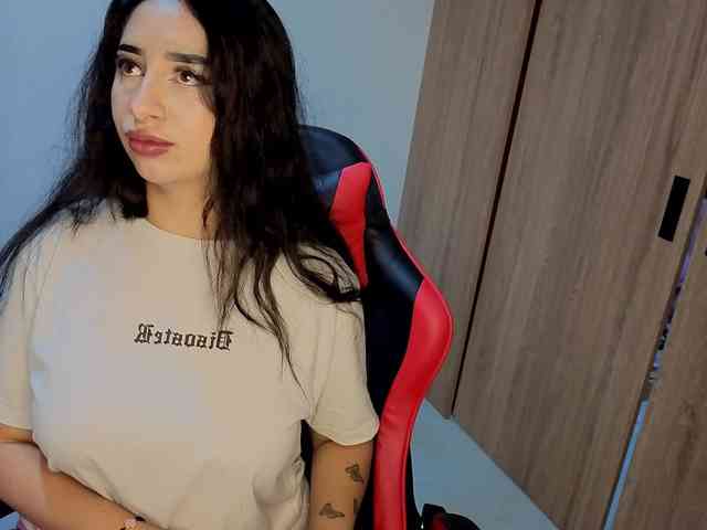 MaloryTay11 webcam