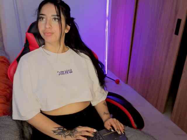 MaloryTay11 webcam