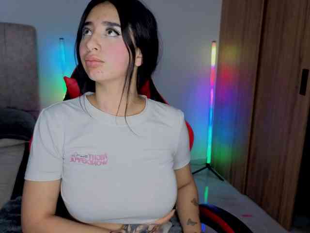 MaloryTay11 webcam