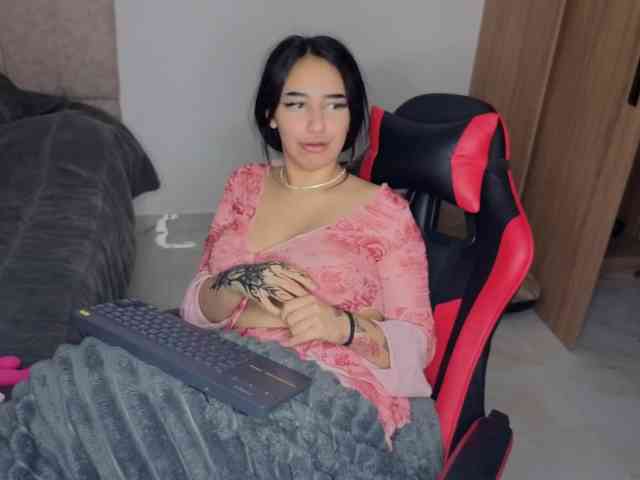 MaloryTay11 webcam