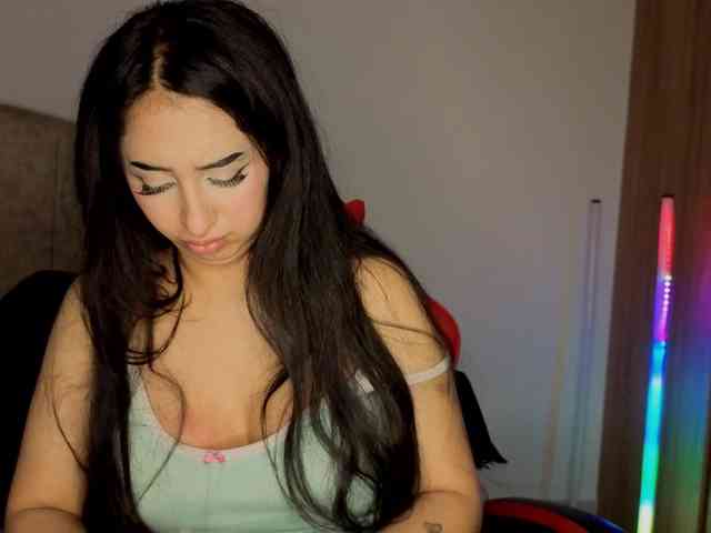 MaloryTay11 webcam