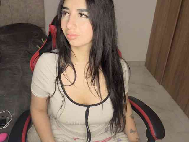 MaloryTay11 webcam