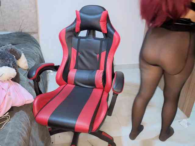 MaloryTay11 webcam