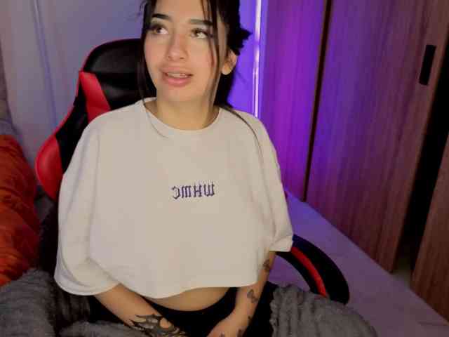 MaloryTay11 webcam