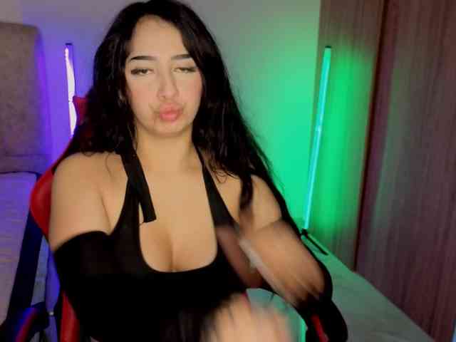 MaloryTay11 webcam