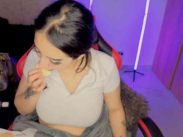 MaloryTay11 webcam