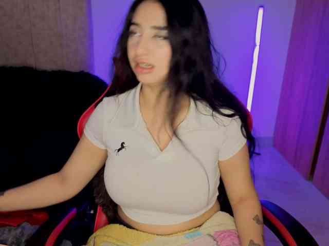 MaloryTay11 webcam