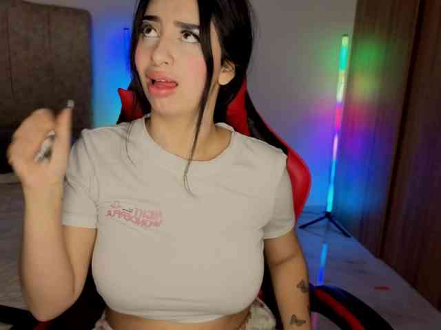 MaloryTay11 webcam
