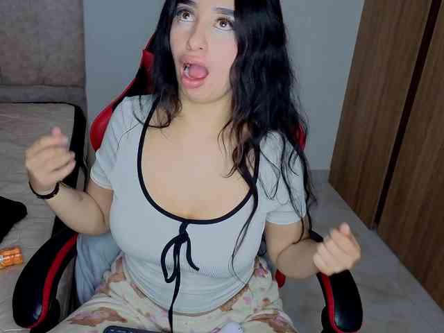 Modèle: MaloryTay11
