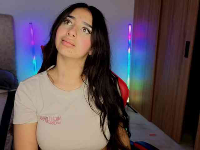 MaloryTay11 webcam