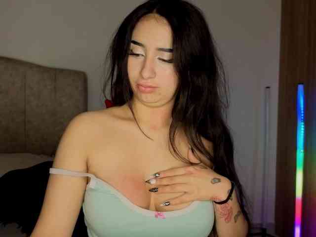 MaloryTay11 webcam