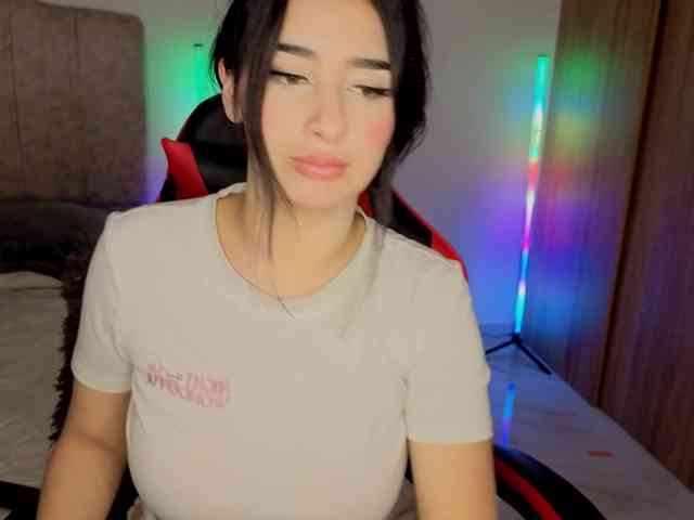 Modèle: MaloryTay11