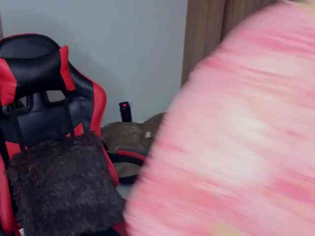 MaloryTay11 webcam