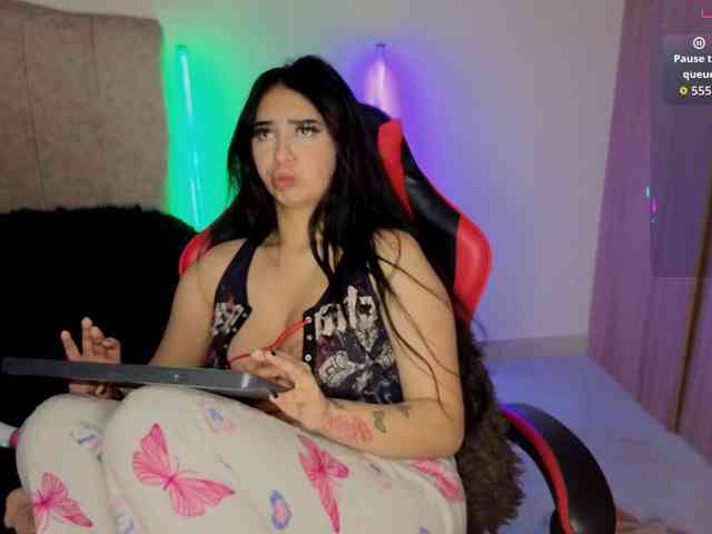 Modèle: MaloryTay11